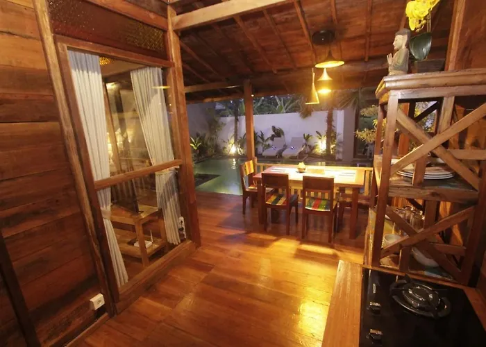 Rumah Lumbung The Wooden House Maison d'hôtes 3*