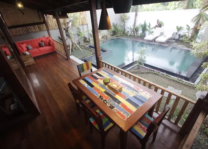 Rumah Lumbung The Wooden House